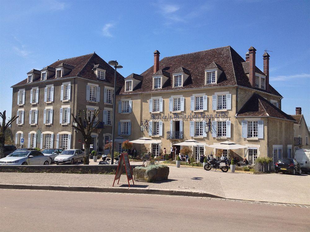 Hotel Restaurant De La Poste & Du Lion D'Or Vezelay Exterior photo